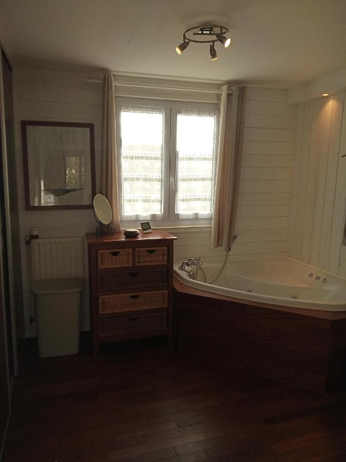 Gite De Eric Et Rose Bernieres-sur-Mer Luaran gambar